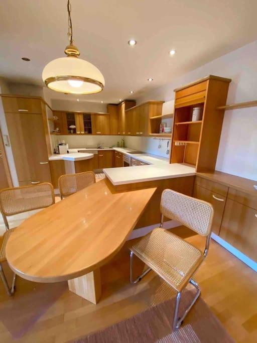 Zentrale Wohnung Gmunden Alte Baeckerei Екстер'єр фото